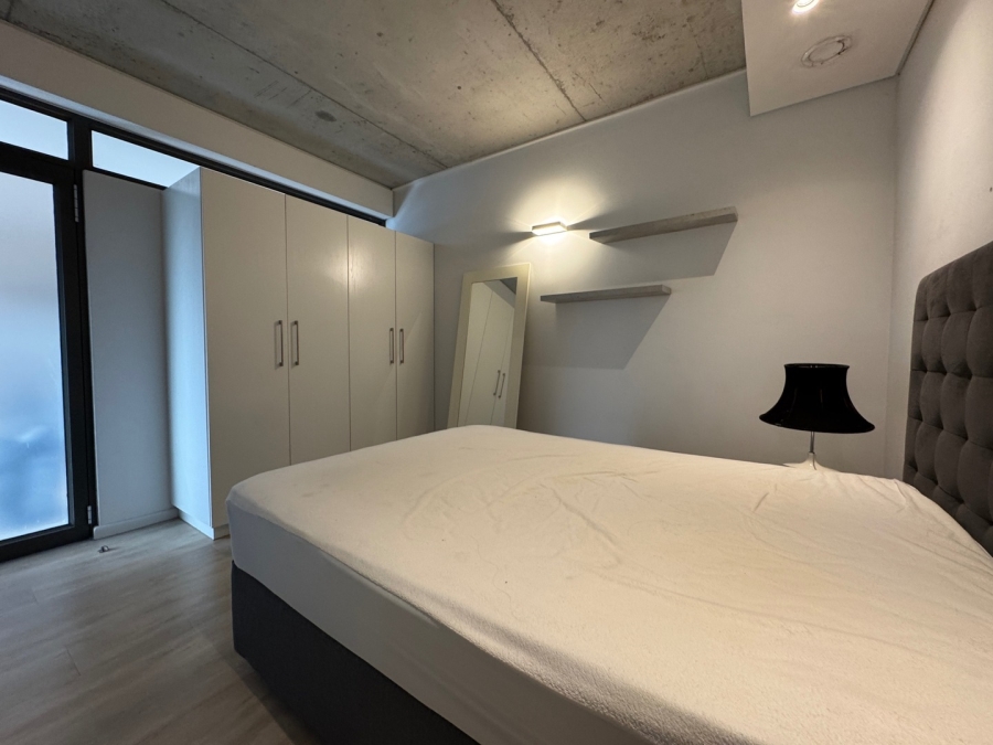 To Let 1 Bedroom Property for Rent in Woodstock Western Cape